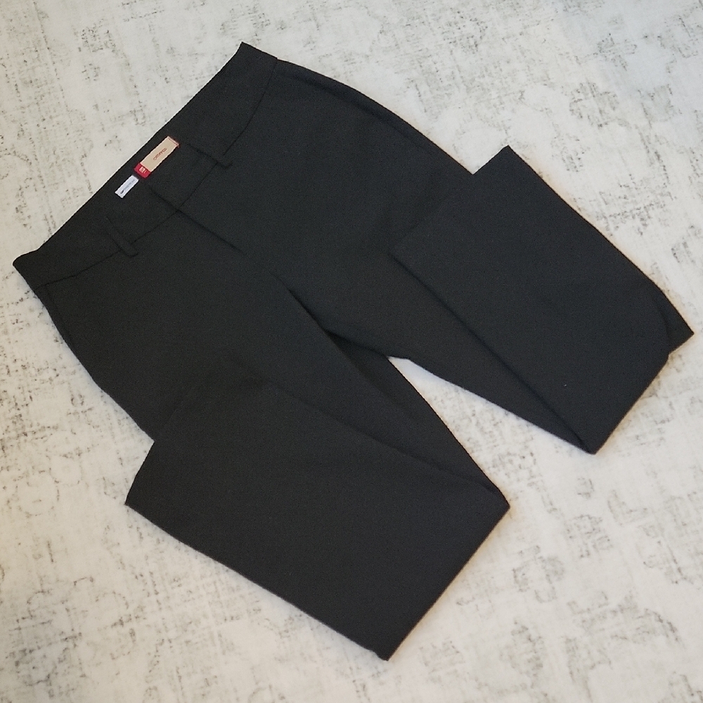 GAP Black Cropped Pants - Picture 6 of 12